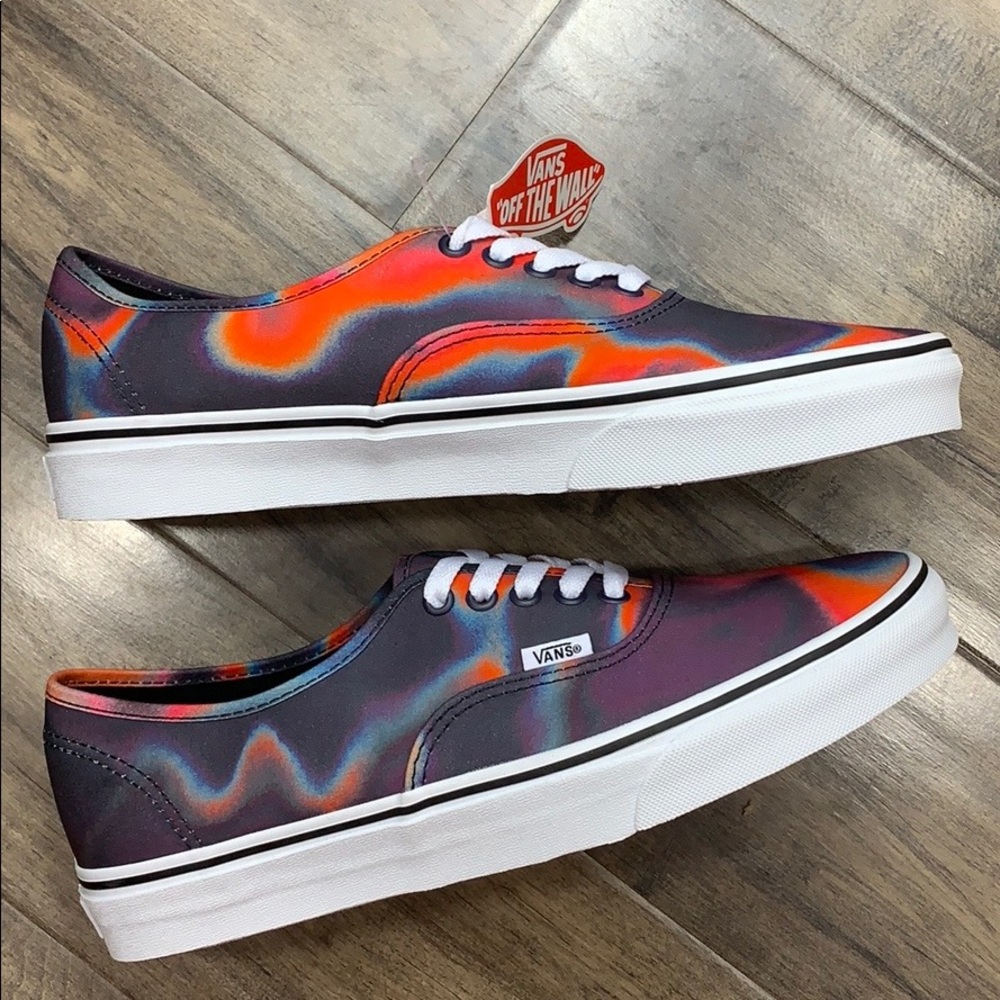 WMNS VANS AUTHENTIC DARK AURA Multi/True White - Picture 15 of 16